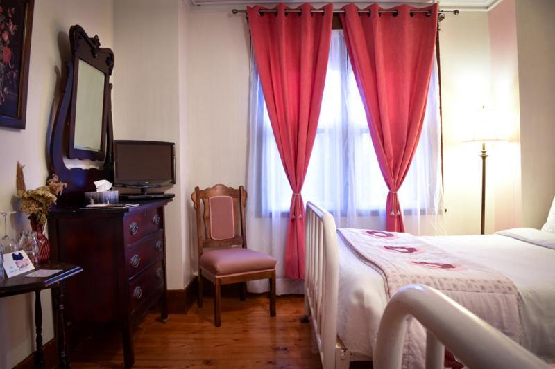 Complexe D'Hebergement La Maison Touristique Dugas Caraquet Dış mekan fotoğraf
